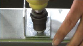 4.二本目を締め付ける